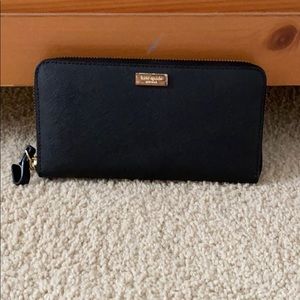 Black Kate spade wallet
